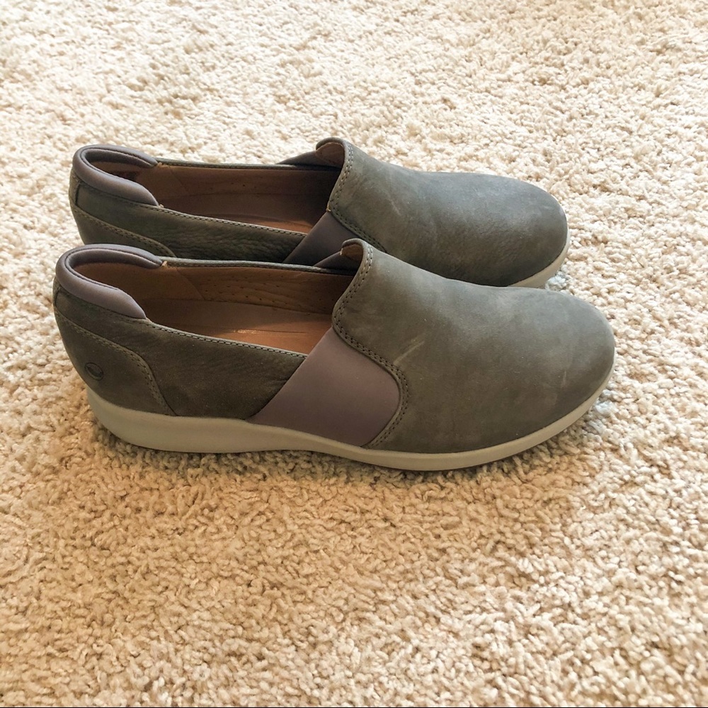 Clark’s gray shoes